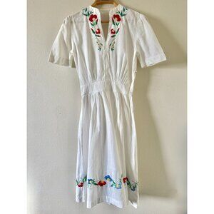 Vintage 1940s Short Sleeve Flour Sack Dress With Floral Embroidery Detail And Me